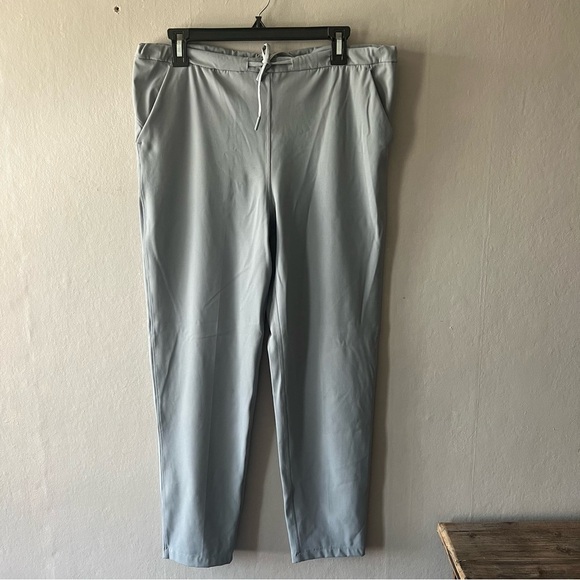Lululemon Grey Stretch High Rise Cropped Pants size 6 - Picture 1 of 6
